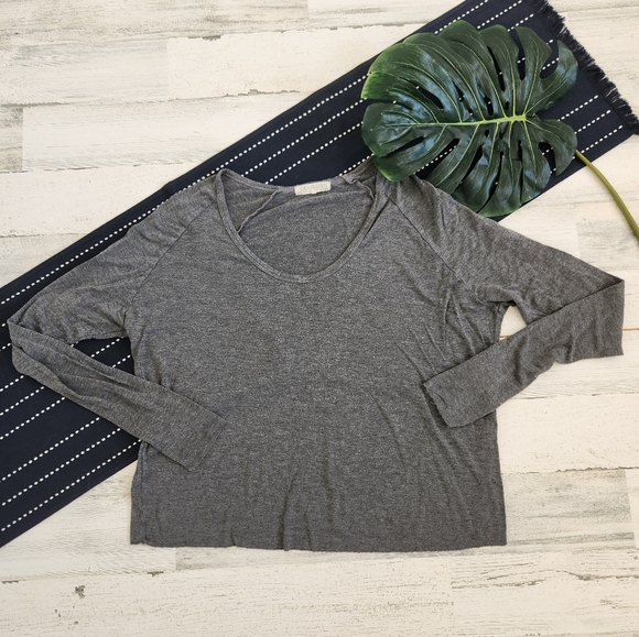 Joah Brown Long Sleeve Scoop Neck T-Shirt Size M/L - Picture 1 of 5